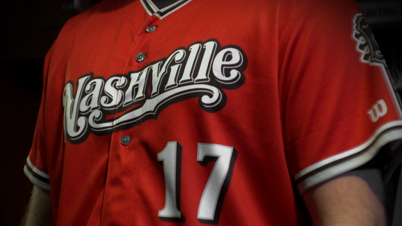 Reds unveil throwback uniforms for 'Field of Dreams' game