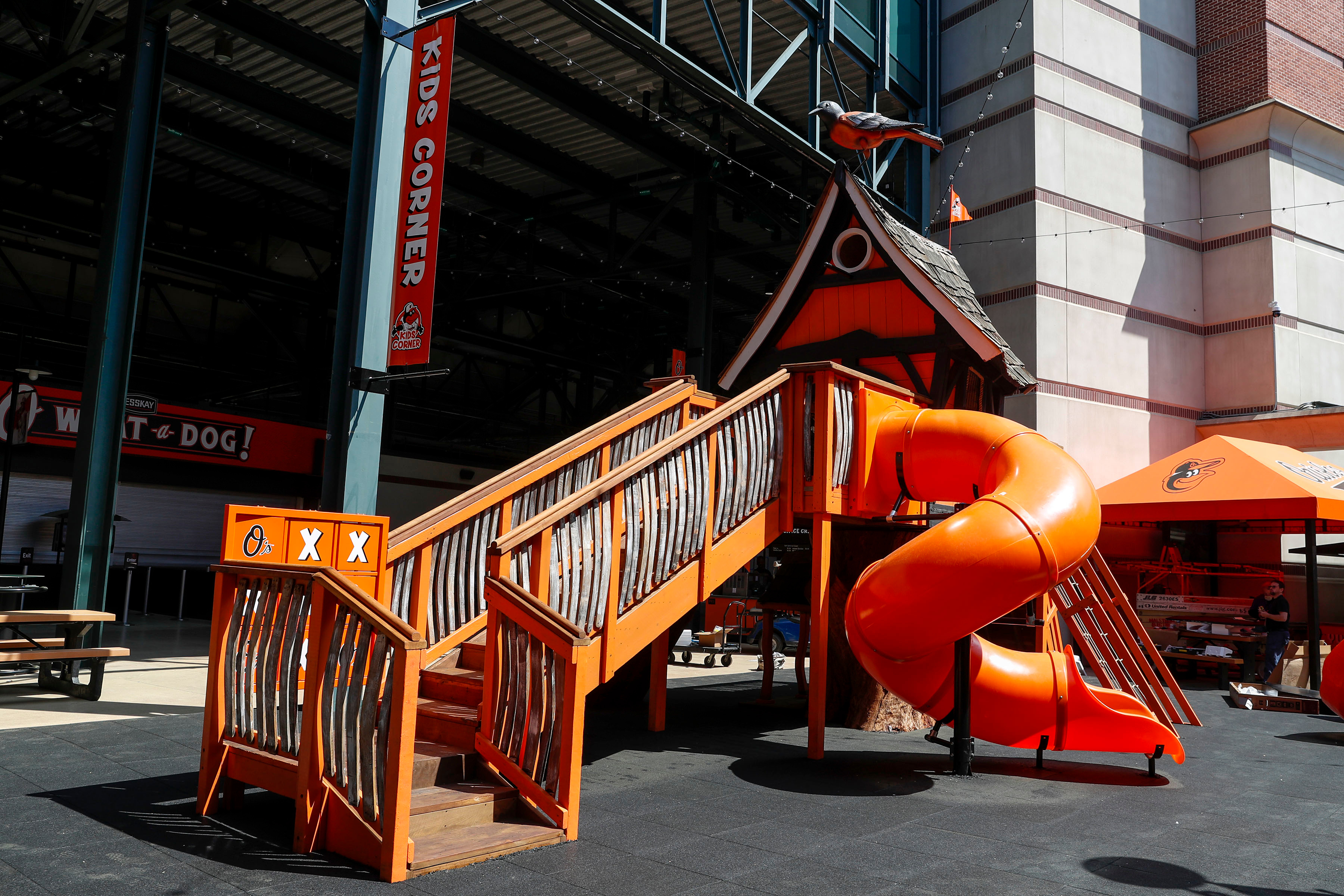 What is the Bird Bath splash zone at Camden Yards? Why Orioles