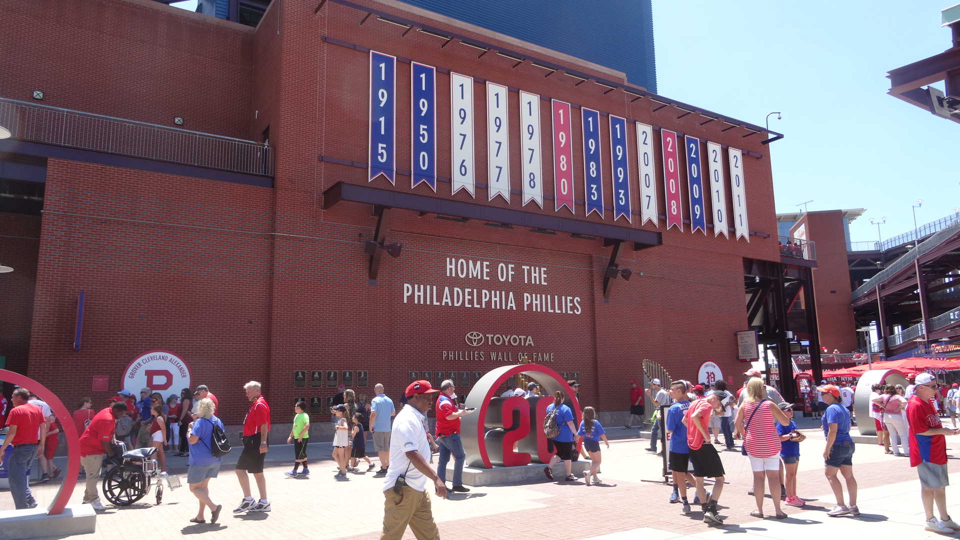 Citizens Bank Park / Philadelphia Phillies - Ballpark Digest