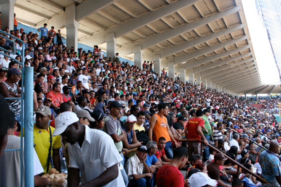 Estadio Cinqo de Septiembre (Cienfuegos)