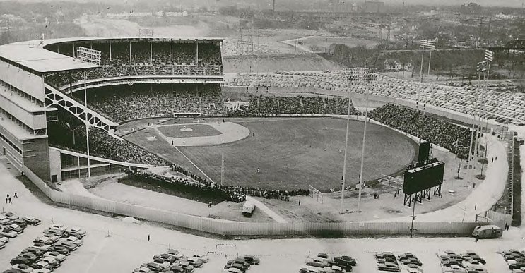 Milwaukee County Stadium, 1953