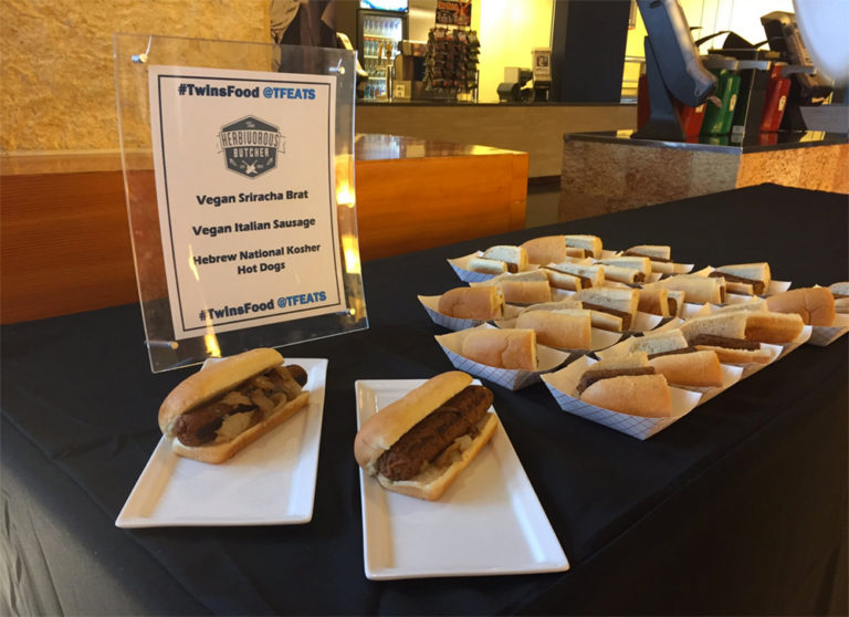 Minnesota Twins Target Field Preview Ballpark Digest